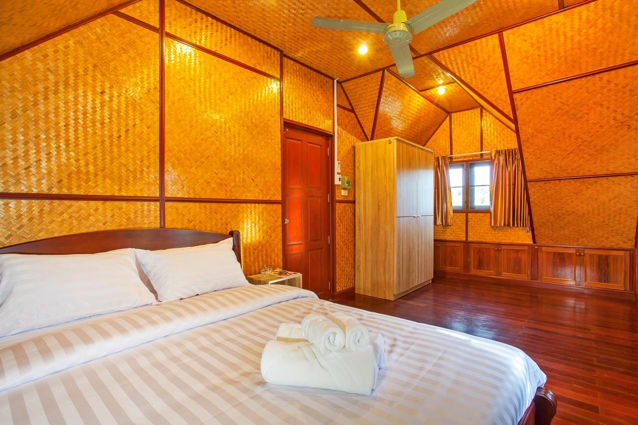 Traditional Thai Villa Nikkie In Tropical Nature, 4Br & Pool, Near Rawai Beach Nai Harn Exterior foto